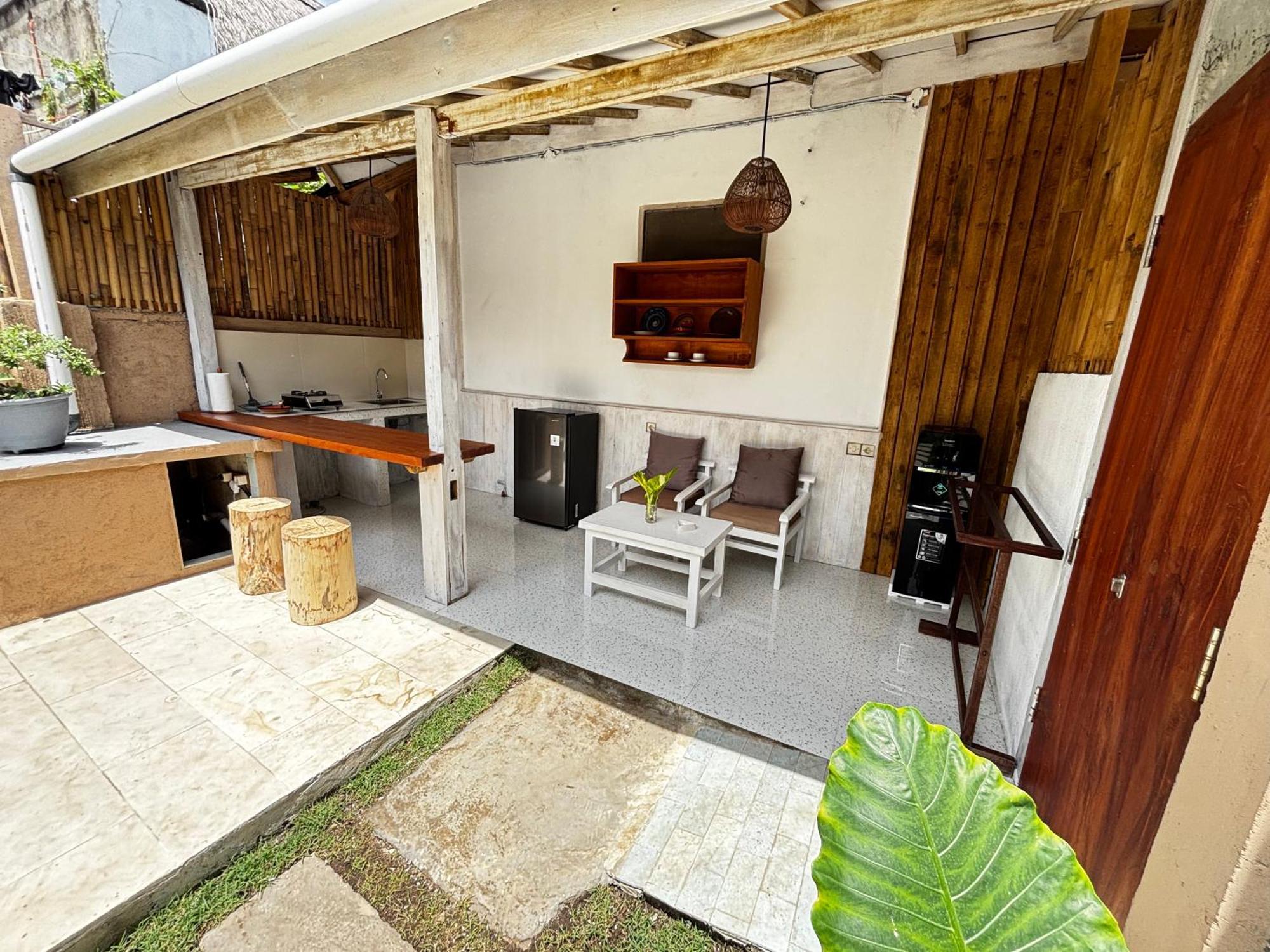 D'Gilian Bungalow Gili Trawangan Exterior foto
